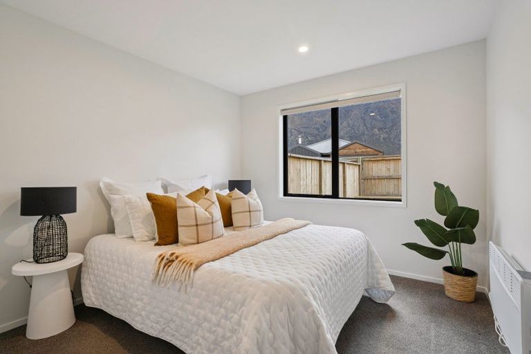 Photo of property in 45 Cheviot Street, Jacks Point, 9371