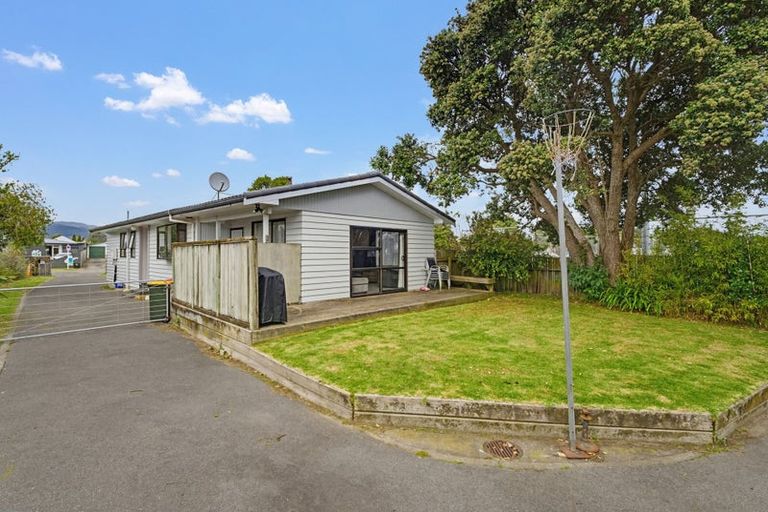 Photo of property in 41 Percival Road, Paraparaumu Beach, Paraparaumu, 5032