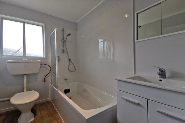 Photo of property in 7f3 Davies Street, Tawa, Wellington, 5028