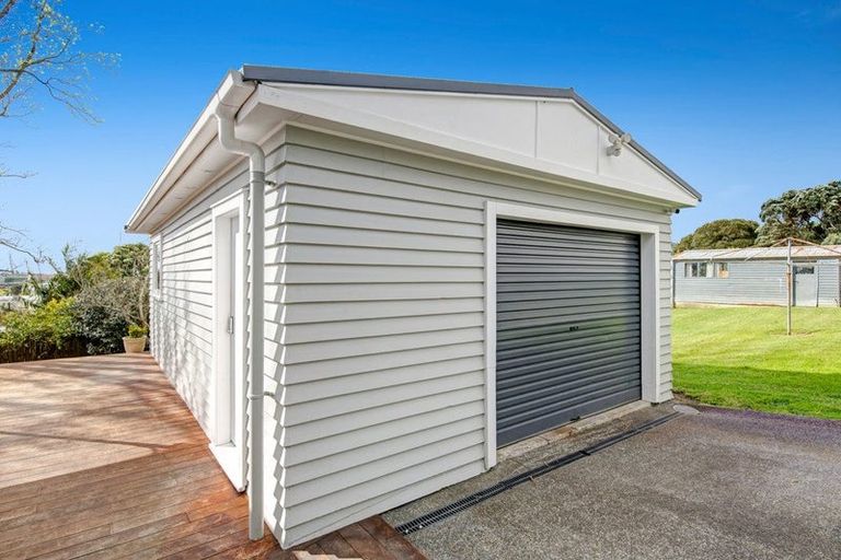 Photo of property in 6 Nelson Street, Helensville, 0800