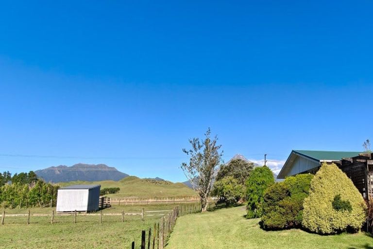 Photo of property in 2133 Wiremu Road, Newall, New Plymouth, 4381