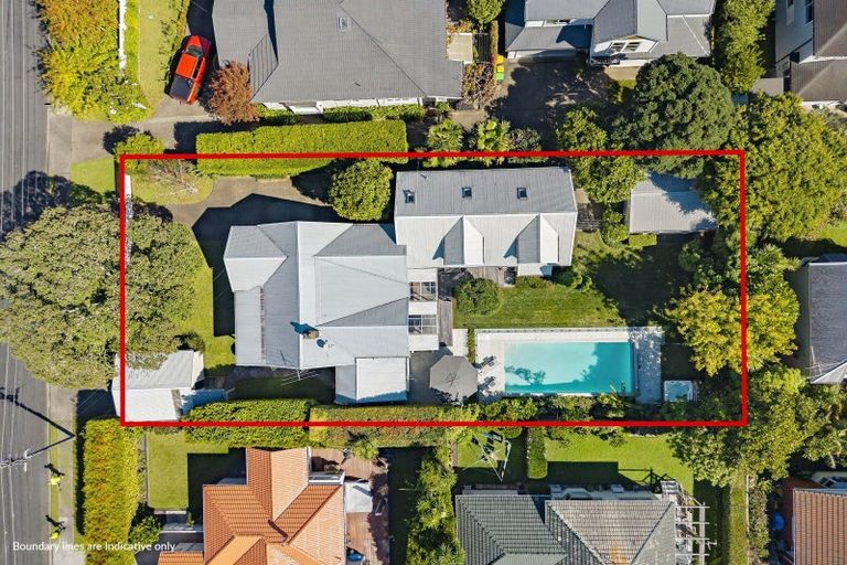 Photo of property in 42 Norwood Road, Bayswater, Auckland, 0622