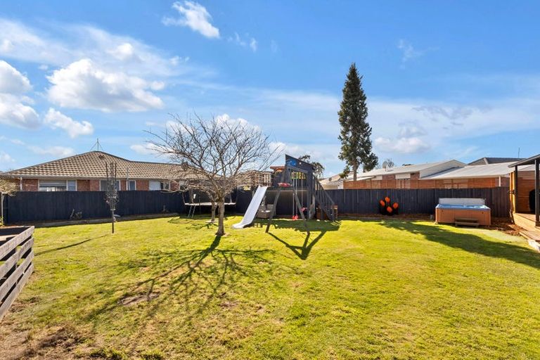 Photo of property in 7 Oakhampton Street, Hornby, Christchurch, 8042