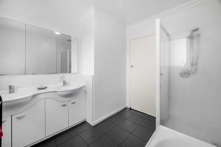 Photo of property in 10 Helena Place, Sunnybrook, Rotorua, 3015