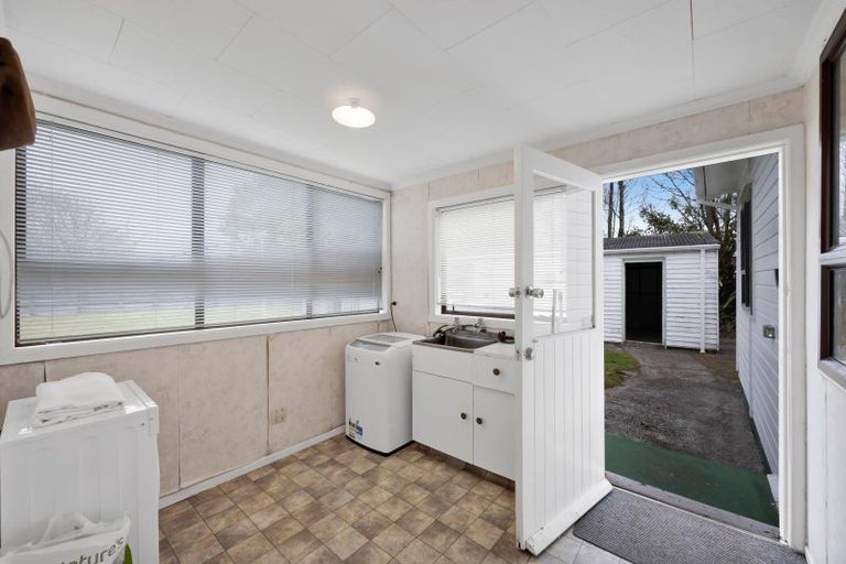 Photo of property in 11 Denmark Terrace, Midhirst, Stratford, 4394