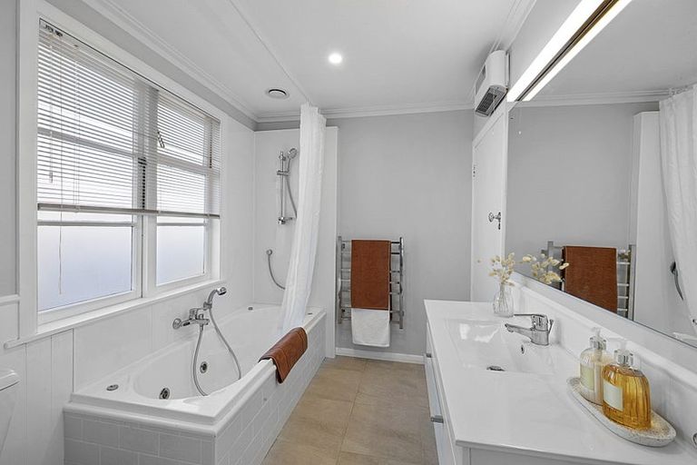 Photo of property in 1/187 Carrington Street, Lower Vogeltown, New Plymouth, 4310
