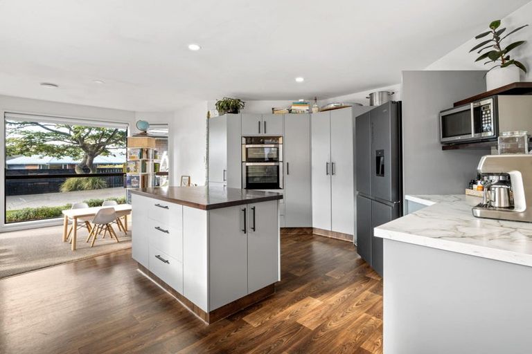 Photo of property in 14 Mcdougal Place, Kaiapoi, 7630