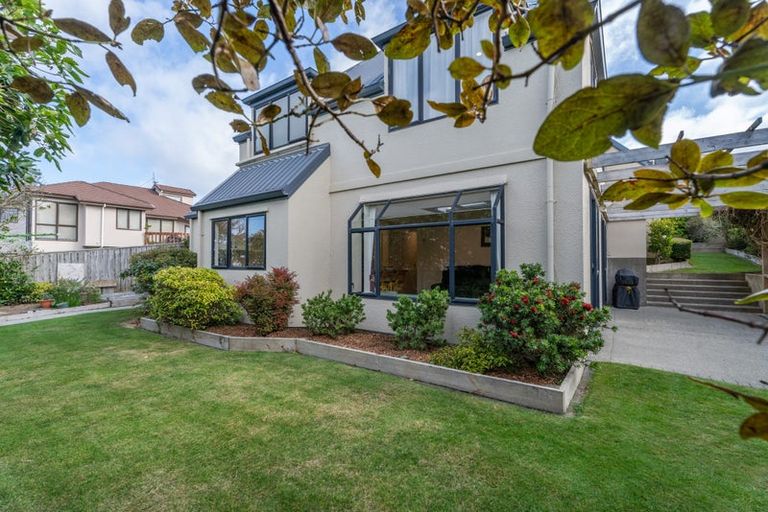 Photo of property in 157 Westchester Drive, Churton Park, Wellington, 6037