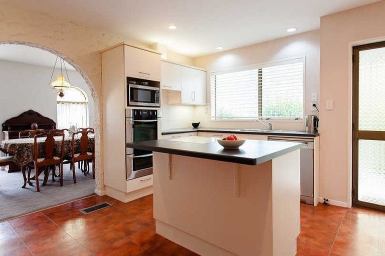 Photo of property in 217 Maidstone Road, Avonhead, Christchurch, 8042