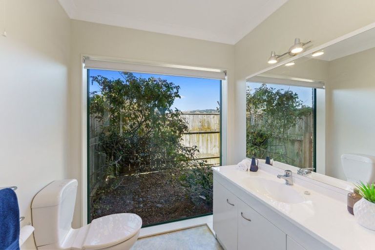 Photo of property in 13 Brendan Drive, Te Horo Beach, Otaki, 5581