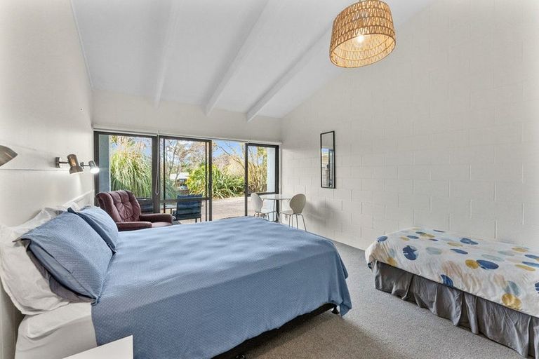 Photo of property in 51 Wairau Road, Oakura, 4314