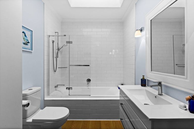 Photo of property in 129 Nelson Crescent, Napier South, Napier, 4110