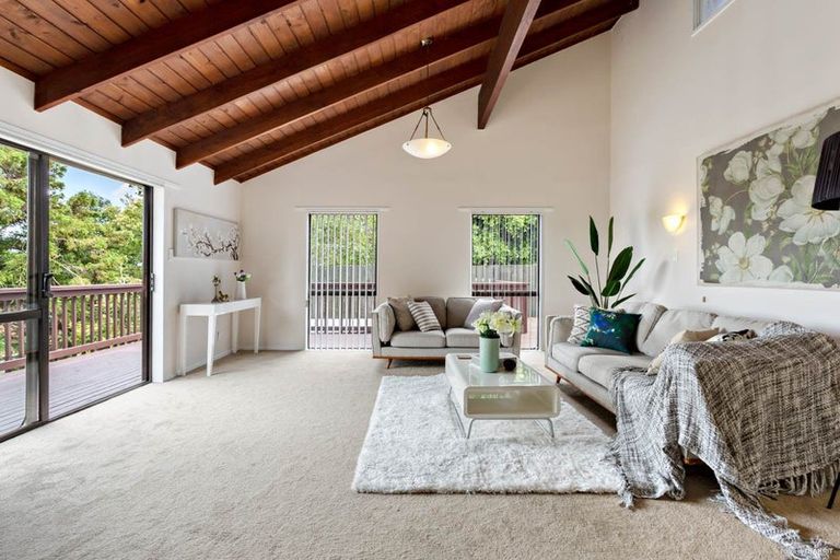 Photo of property in 54 Edgeworth Road, Glenfield, Auckland, 0629