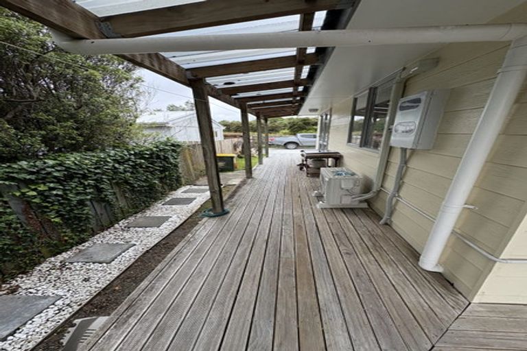Photo of property in 3 Rongomau Lane, Raumati South, Paraparaumu, 5032