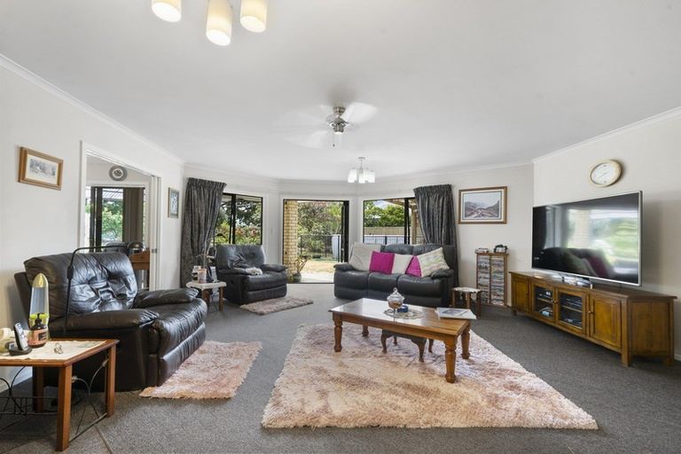 Photo of property in 9 Cherry Lane, Martinborough, 5711