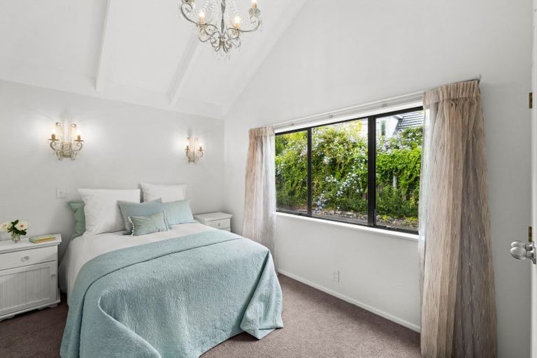 Photo of property in 1/125 Te Mata Road, Havelock North, 4130