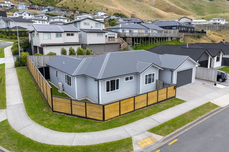 Photo of property in 119 Melksham Drive, Churton Park, Wellington, 6037