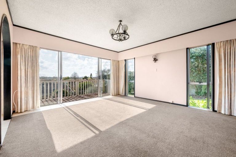 Photo of property in 5 Pohutukawa Drive, Pukete, Hamilton, 3200