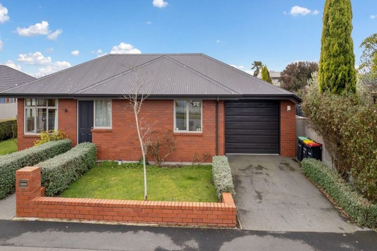 Photo of property in 1/36 Tuckers Road, Redwood, Christchurch, 8051
