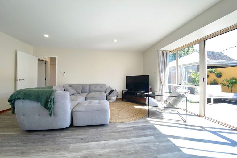 Photo of property in 2/41a Laurence Street, Waltham, Christchurch, 8011