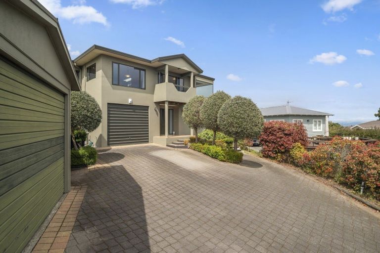 Photo of property in 35 Taharepa Road, Hilltop, Taupo, 3330
