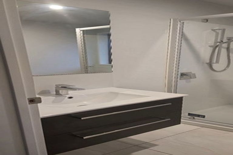 Photo of property in 3/42 Barbour Street, Waltham, Christchurch, 8011