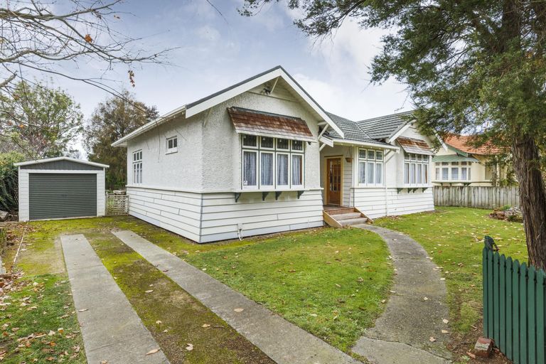 Photo of property in 23 Rainforth Street, Roslyn, Palmerston North, 4414