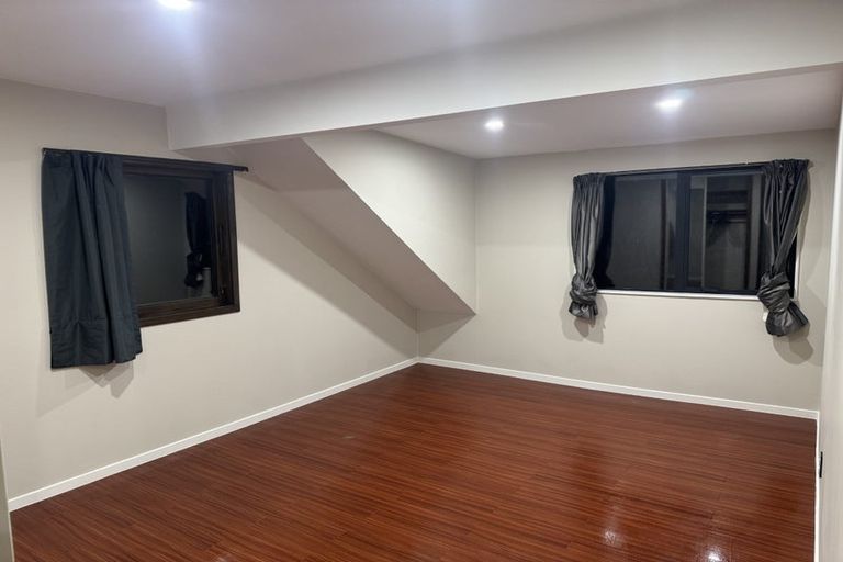 Photo of property in 70b Avonhead Road, Avonhead, Christchurch, 8042