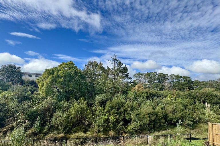 Photo of property in 84 Arran Drive, Orewa, 0931