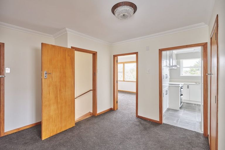 Photo of property in 20 Victoria Road, New Plymouth, 4310