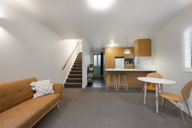 Photo of property in 13c Lawrence Street, Newtown, Wellington, 6021