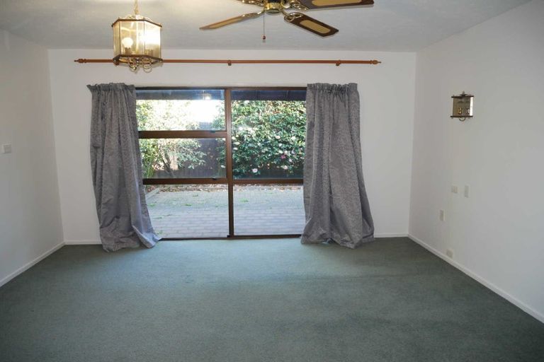 Photo of property in 29 Glenburn Place, Avonhead, Christchurch, 8042