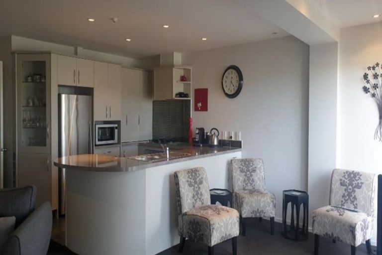 Photo of property in 45 Marine Parade, Mount Maunganui, 3116