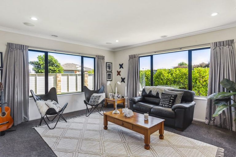 Photo of property in 85 Kotuku Drive, Paraparaumu Beach, Paraparaumu, 5032