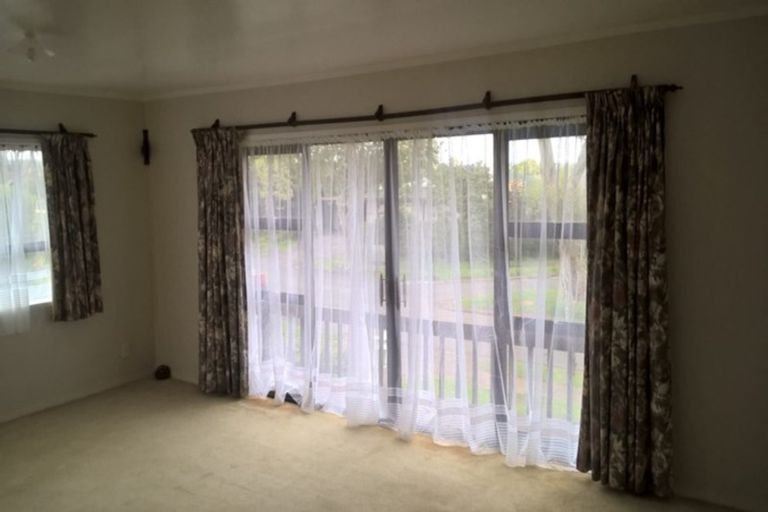 Photo of property in 1/21 Liam Place, Half Moon Bay, Auckland, 2012