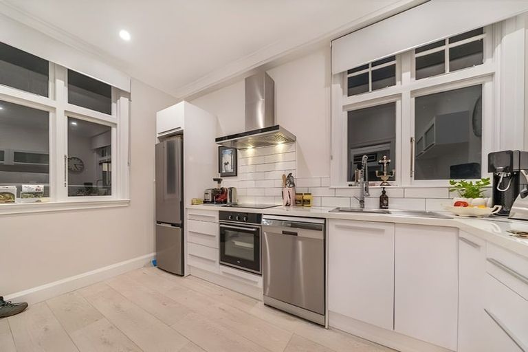 Photo of property in 246u3 Oriental Parade, Oriental Bay, Wellington, 6011