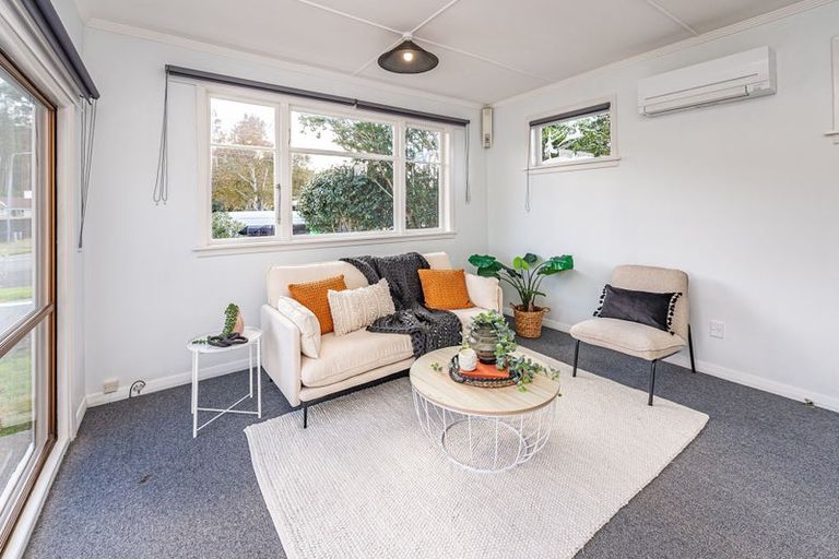 Photo of property in 12 Ward Street, Aramoho, Whanganui, 4500
