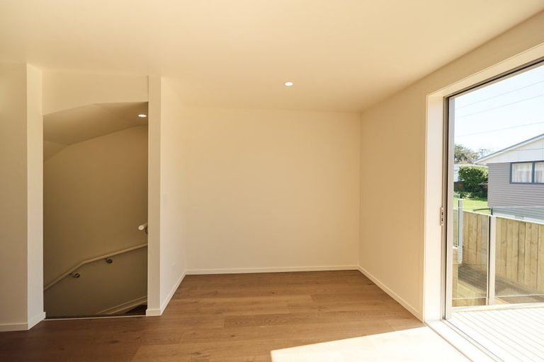 Photo of property in 14 Te Puketoka Lane, Mangere, 2022