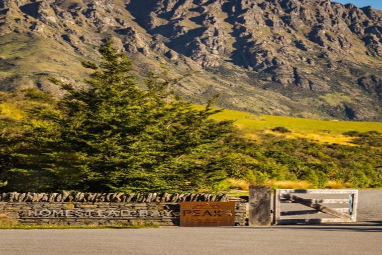 Photo of property in 6 Nathanael Place, Drift Bay, Queenstown, 9371