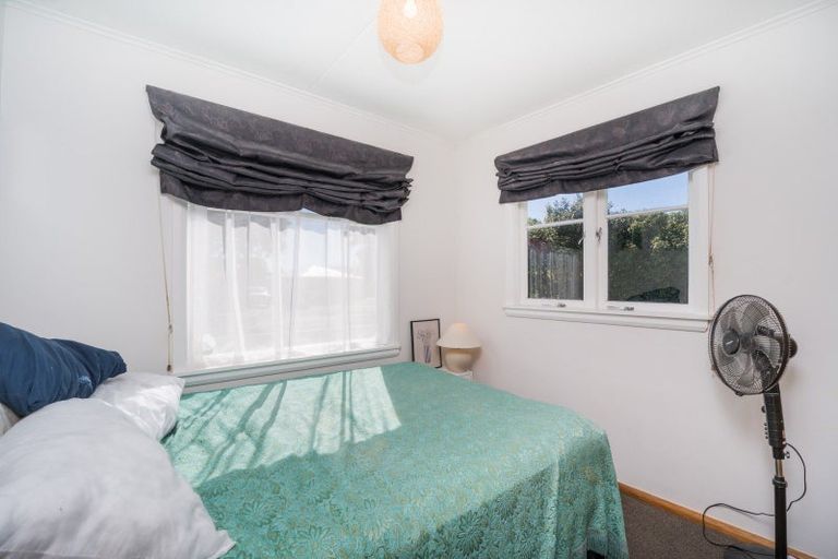 Photo of property in 32 Aberdeen Avenue, Takaro, Palmerston North, 4412