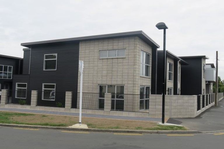Photo of property in 100u6 Knighton Road, Hillcrest, Hamilton, 3216