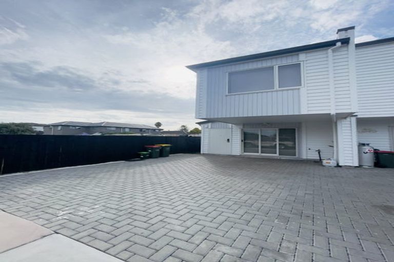 Photo of property in 2/49 Gloucester Road, Manurewa, Auckland, 2102