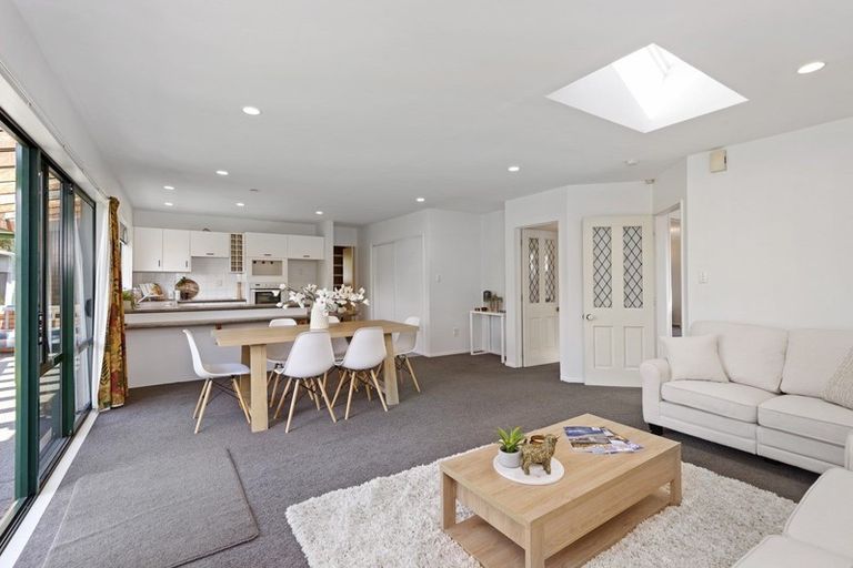 Photo of property in 126 Innes Road, St Albans, Christchurch, 8052