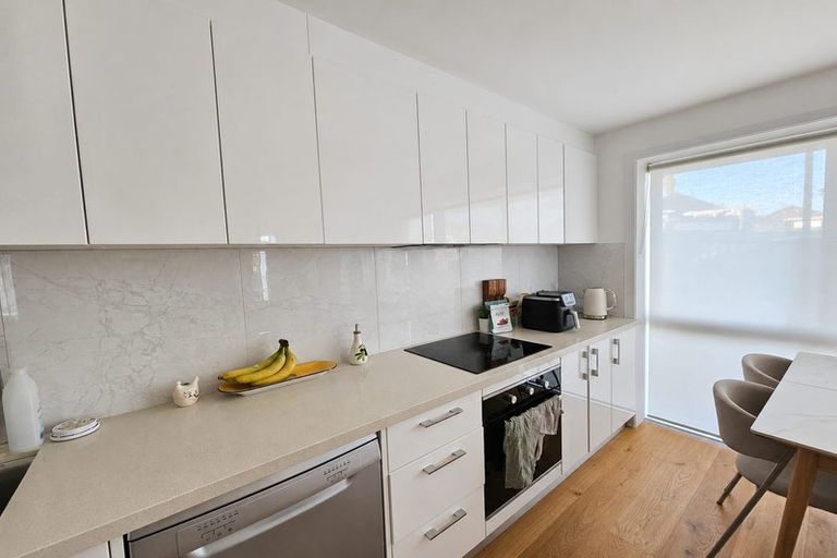 Photo of property in 1 Penderford Place, Mangere East, Auckland, 2024