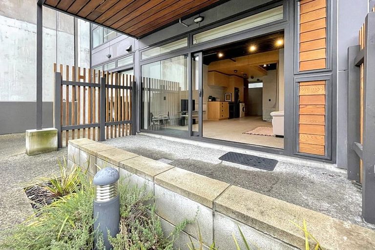 Photo of property in Vedado Apartments, 107/41u Hopper Street, Mount Cook, Wellington, 6011
