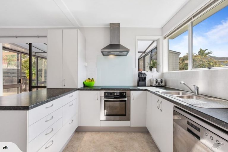 Photo of property in 69 Glenvar Road, Torbay, Auckland, 0630