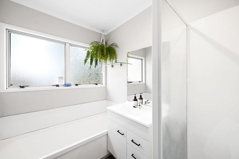 Photo of property in 35a Lindsay Crescent, Nawton, Hamilton, 3200