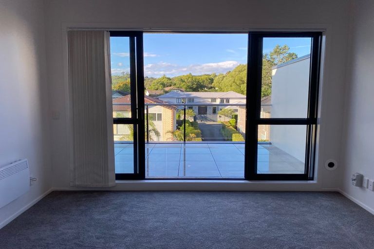 Photo of property in 17/11 Carlos Drive, Flat Bush, Auckland, 2016