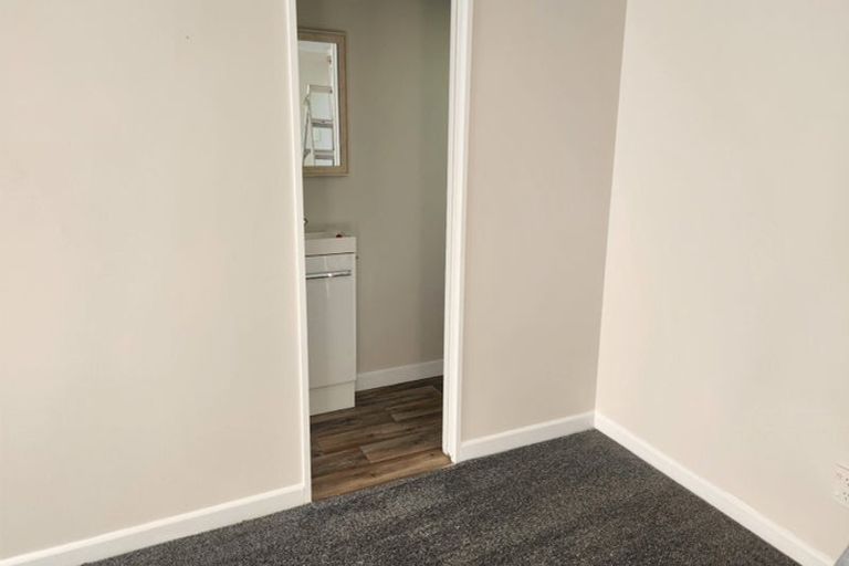 Photo of property in 323 Mazengarb Road, Paraparaumu, 5032