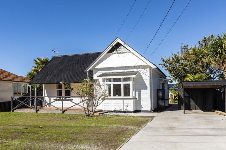 Photo of property in 664 Avonside Drive, Avonside, Christchurch, 8061